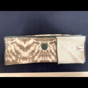 Manduka Yogi Toes Skidless Hot Yoga Mat Towel